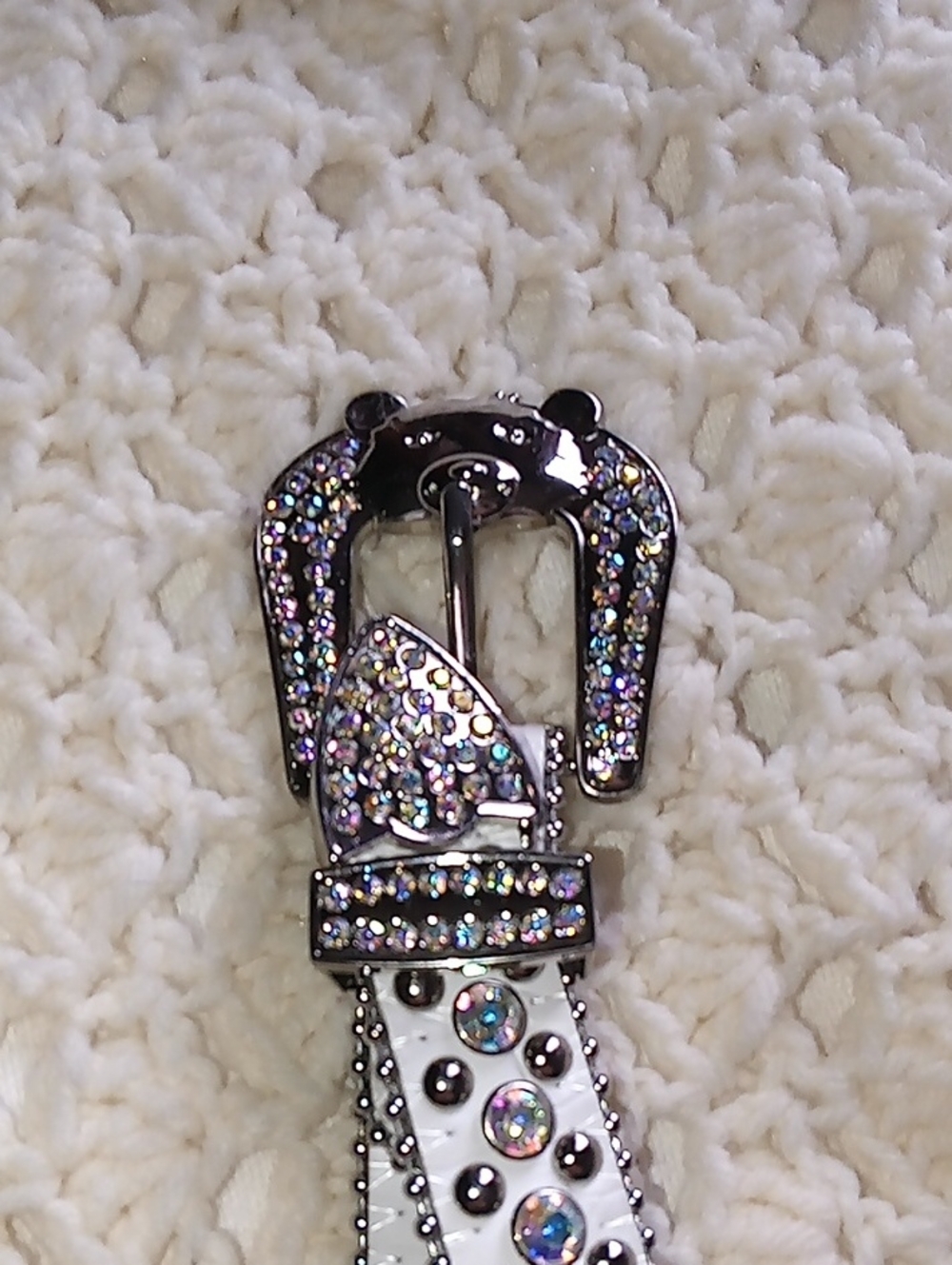 ELITE SILVER WITH WHITE LEATHER RHINESTONES AND STUDS. Kid's 🐻 Buckle Belt.